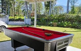 Villa Kebun Teh, 4 Kamar, Kolam, Billiard